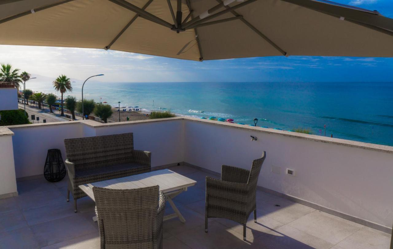 Piccolo Hotel Terracina Buitenkant foto