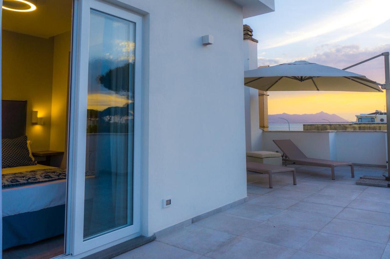 Piccolo Hotel Terracina Buitenkant foto