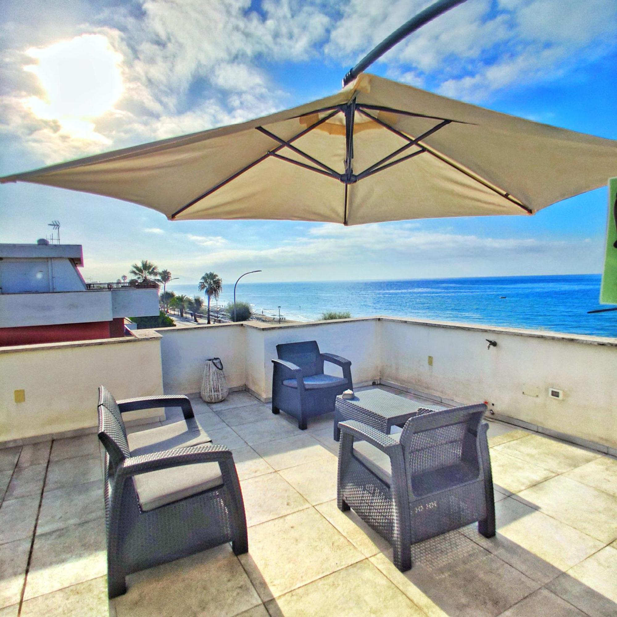 Piccolo Hotel Terracina Buitenkant foto