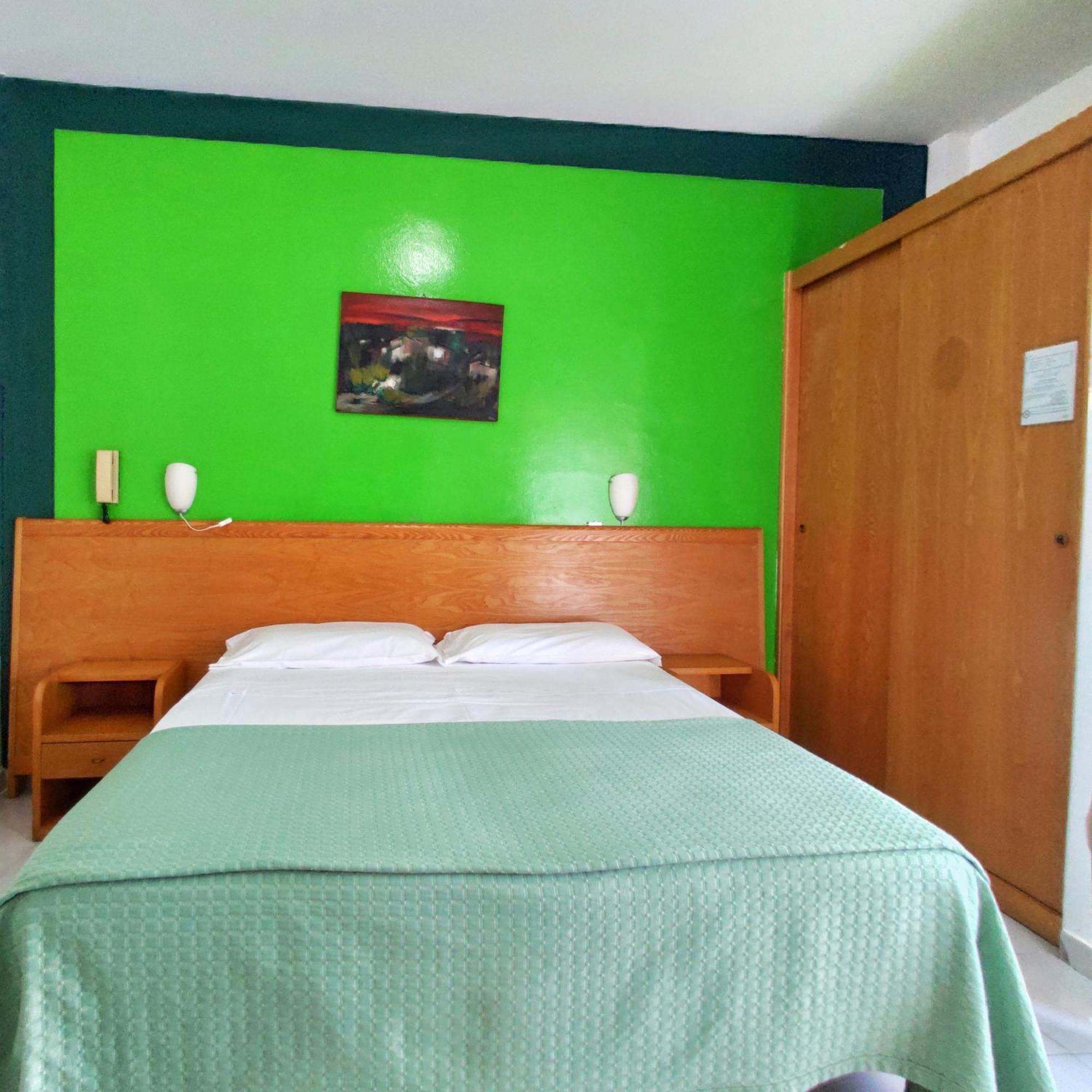 Piccolo Hotel Terracina Buitenkant foto