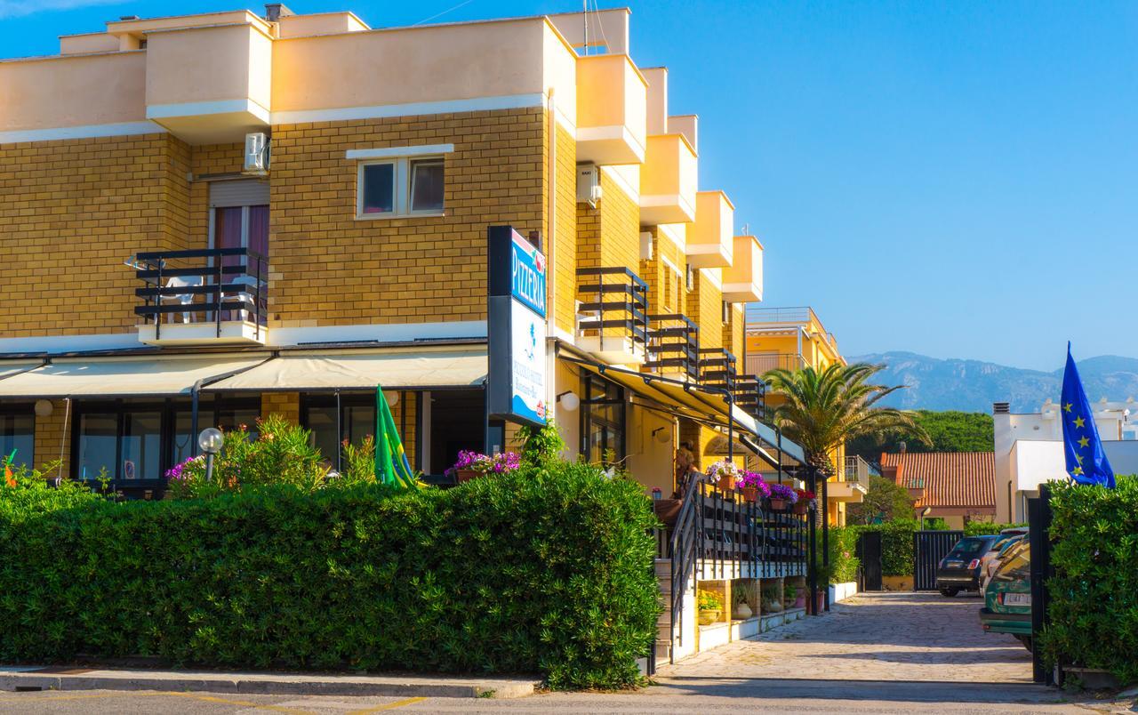 Piccolo Hotel Terracina Buitenkant foto