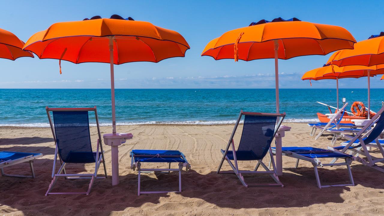 Piccolo Hotel Terracina Buitenkant foto